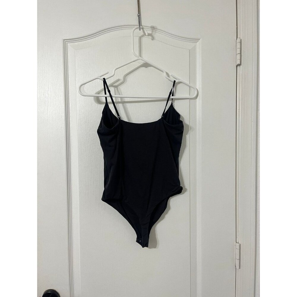 SKIMS Fits Everybody Cami Bodysuit - Picture 7 of 8